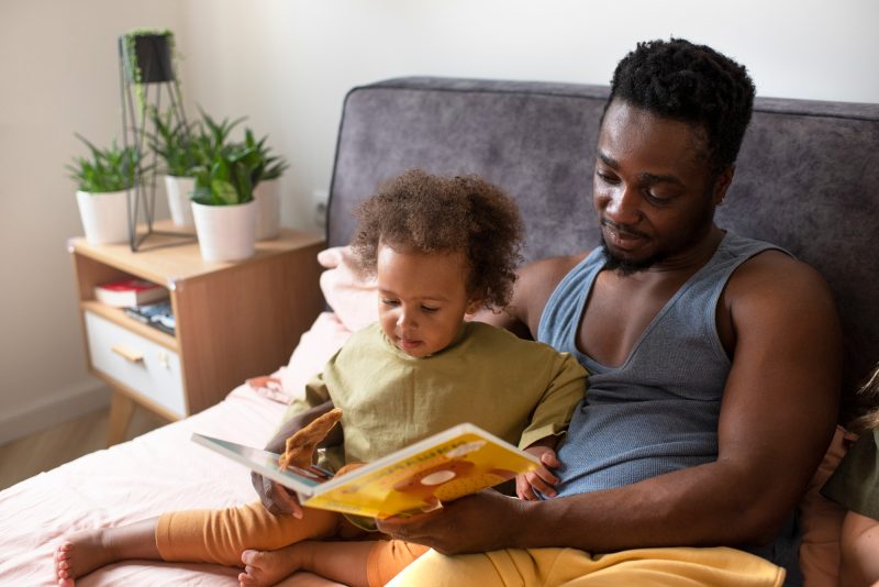 Choisir un livre personnalisé pour enfant - Yékrak